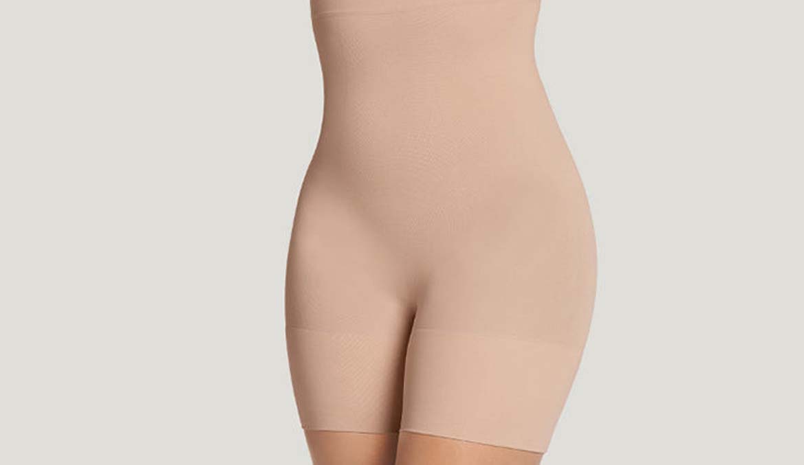 Unveil the Best Tummy Toning Shapewear: Sculpt Your Silhouette with Flair